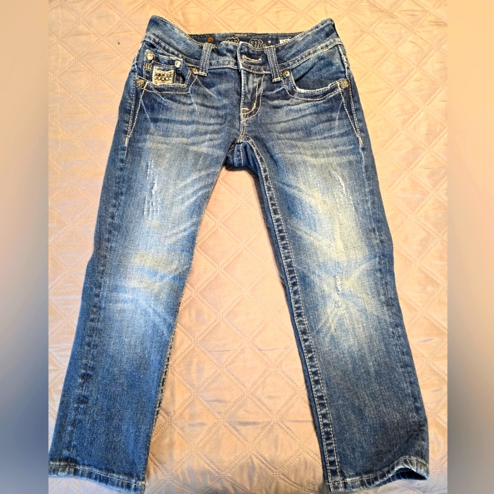 Miss Me Embelished Pocket Capri Size 25